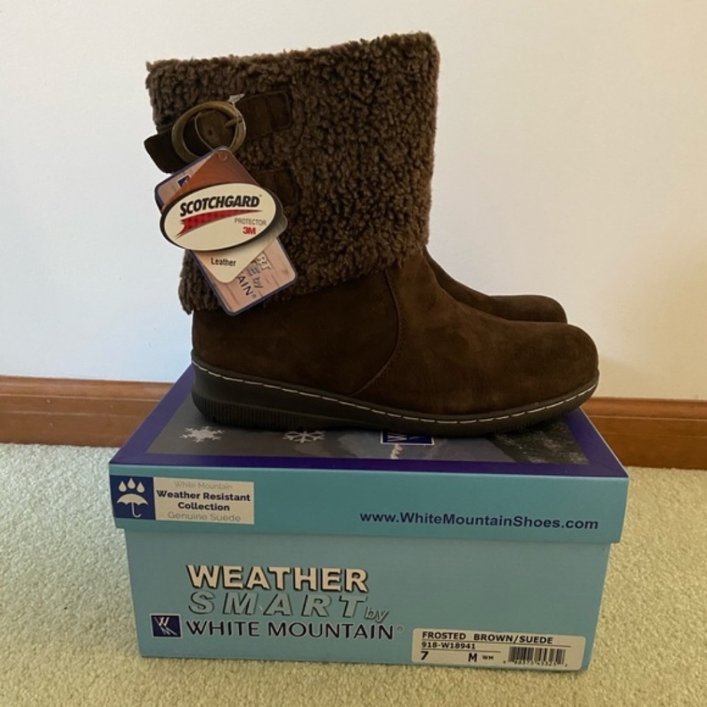 Brown Suede Weather Smart White Mountain - Size 7